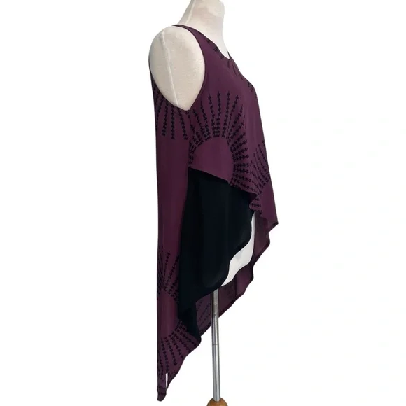 MANAOLA Pewa Asymmetrical Tank blouse Small purple - Picture 5 of 9